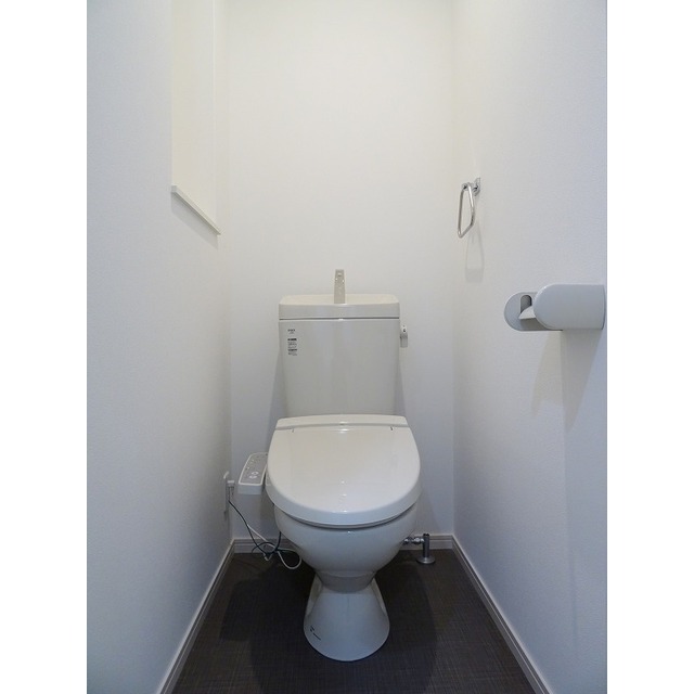 トイレ　※別部屋写真、現況優先