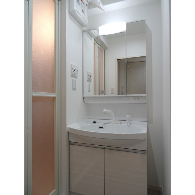 洗面設備　※別部屋写真、現況優先