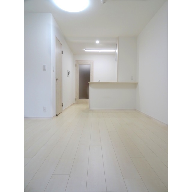 居室・リビング　※別部屋写真、現況優先