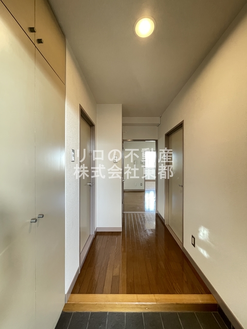 玄関　玄関から見たお部屋です♪