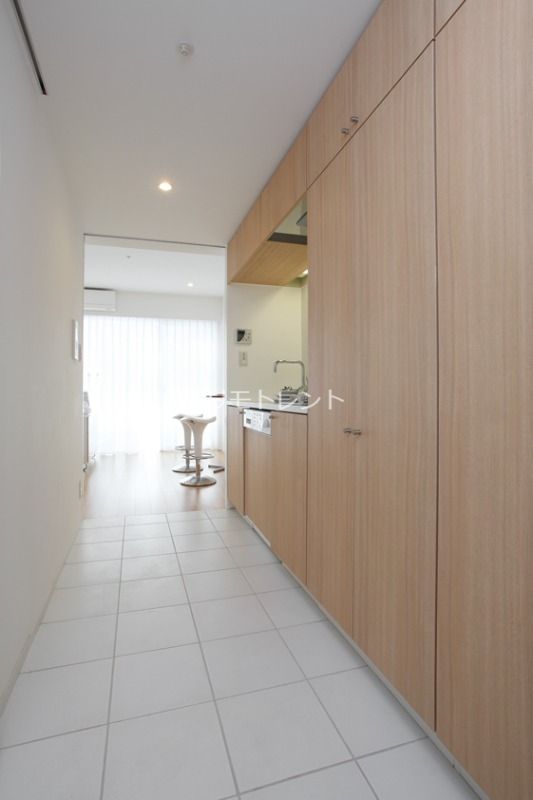 玄関　※別部屋写真参照