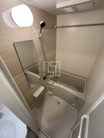 バス・シャワールーム　エスリード難波ザ・ブライト　浴室