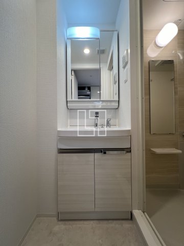 洗面設備　エスリード難波ザ・ブライト　独立洗面台