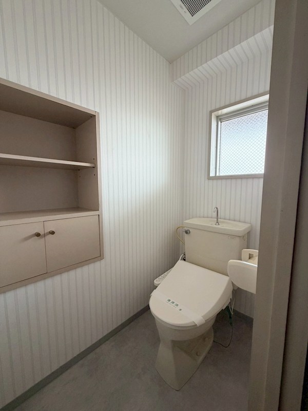 トイレ　別部屋参考