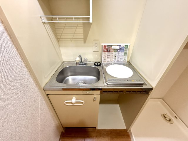 キッチン　1口IHコンロで火を使わず、料理初心者の方にもおすすめです！