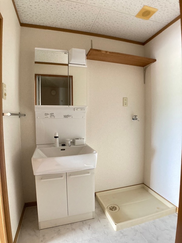 洗面設備　※入居中につきイメージ。
