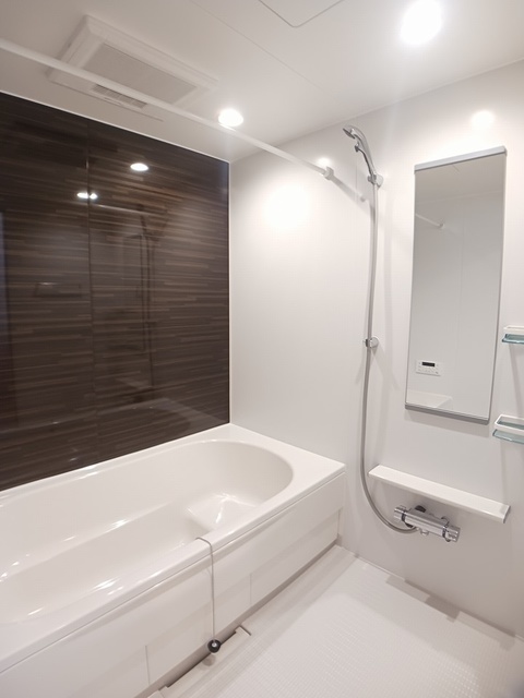 バス・シャワールーム　バス