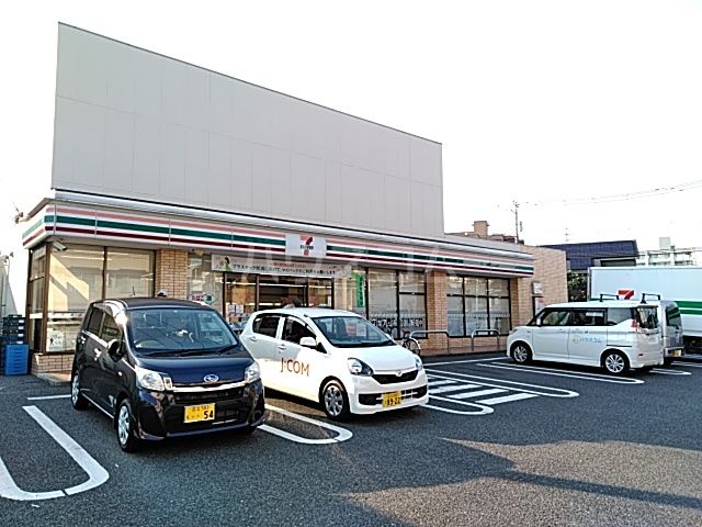 コンビニ　セブンイレブン　足立綾瀬４丁目店（コンビニ）まで1148m
