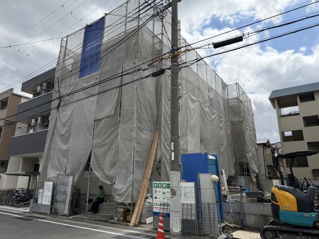 建物外観　建築中