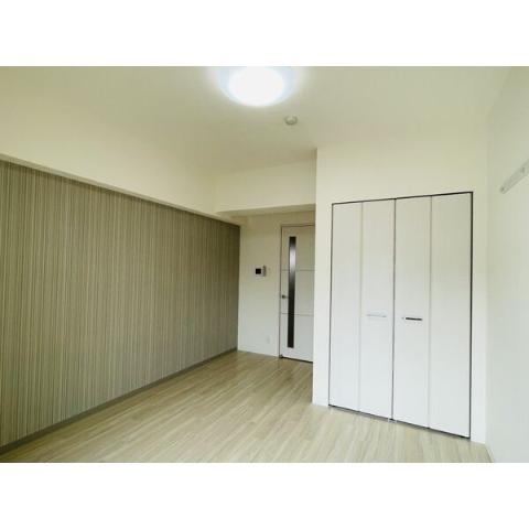 居室・リビング　室内