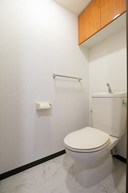 トイレ　※写真は同タイプ住戸です。