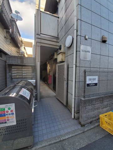 エントランス　T.K.Bridge西新宿