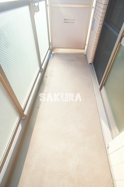 バルコニー　暖かな日差しのふりそそぐバルコニー♪