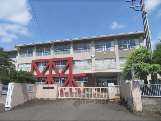 小学校　倉梯小学校（小学校）まで50m