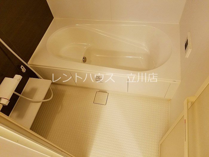 バス・シャワールーム　同建物同タイプ参考写真