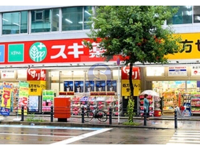 ドラックストア　スギ薬局堺筋本町店（ドラッグストア）まで107m