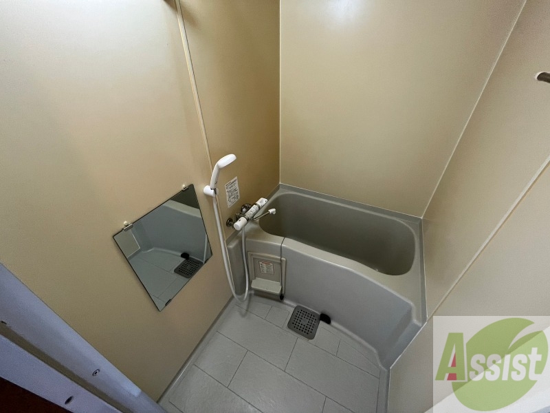 バス・シャワールーム　お風呂です。ゆっくりお風呂につかるのも体に良いですね～