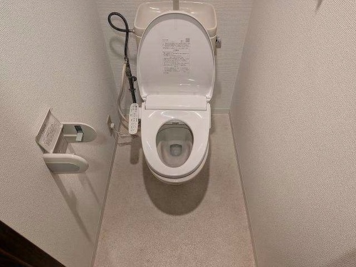 トイレ　トイレ