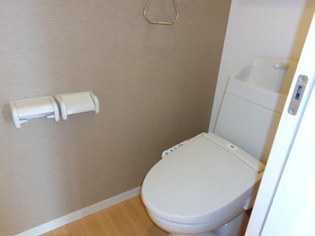 トイレ　シャワー付トイレ