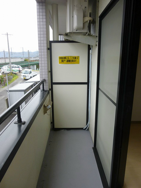 バルコニー　※写真は208号室のお部屋です。