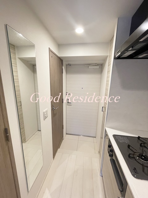 玄関　【きれいな内装で設備充実♪】嬉しいネット使用料無料！！