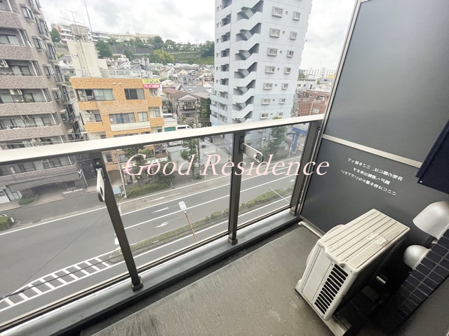 バルコニー　【きれいな内装で設備充実♪】嬉しいネット使用料無料！！