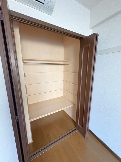 収納　※クリーニング前の写真です