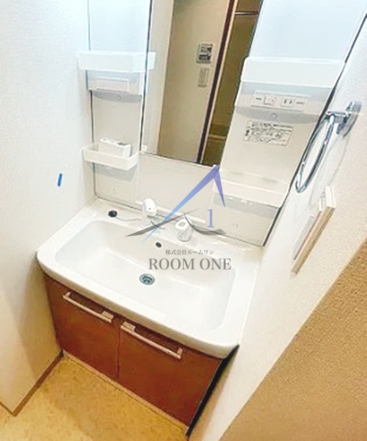 洗面設備　洗面台です。