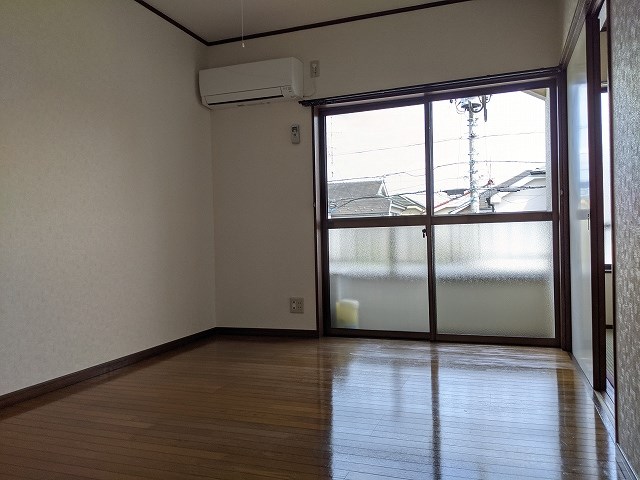 居室・リビング　日当たり良好！