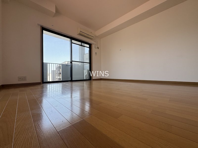 居室・リビング　別部屋参考写真です