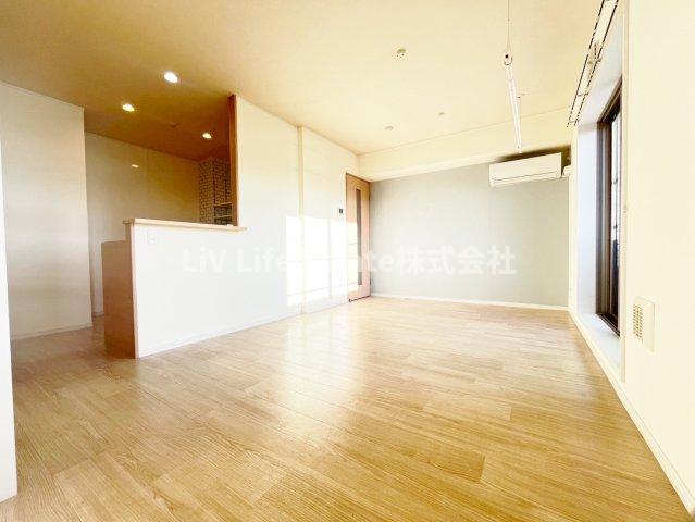 居室・リビング　同仕様写真