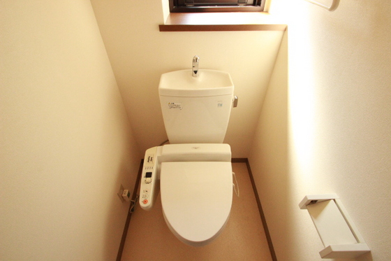 トイレ　※別部屋の写真です