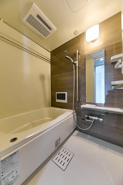 バス・シャワールーム　※写真は同タイプ住戸です。