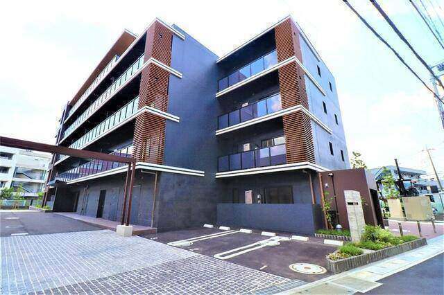 建物外観　外観タイル張りです