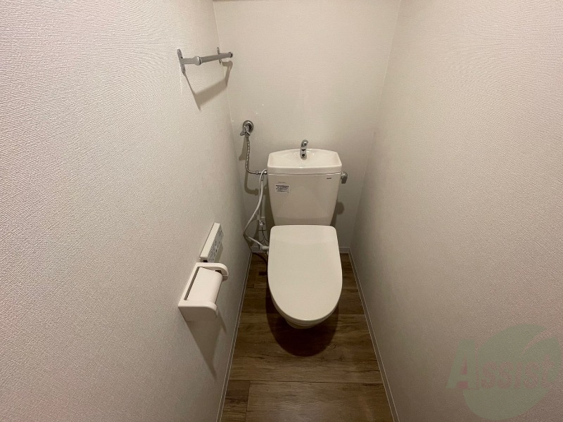 トイレ　ウォシュレット機能がついたトイレ。安心して使用できますね。