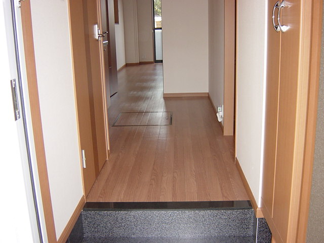 玄関　玄関（イメージ）