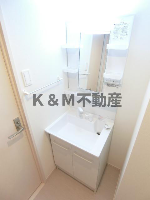 洗面設備　脱衣スペースもあります