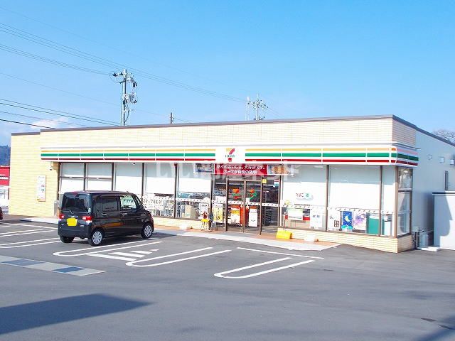 コンビニ　セブンイレブン 南砺二日町店（コンビニ）まで962m
