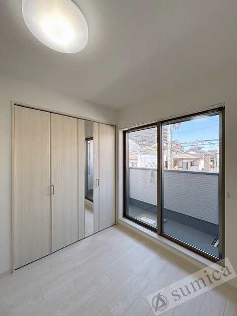 バルコニー　落ち着いたお部屋で最高の睡眠を＾＾