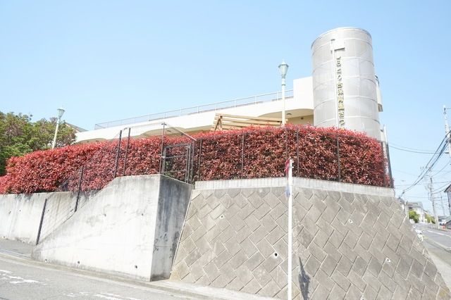 幼稚園・保育園　しらとり台保育園さつきが丘（幼稚園・保育園）まで807m