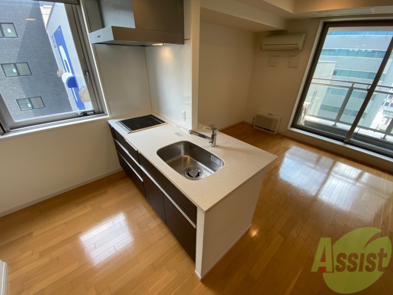 キッチン　キッチンはスペースも広々していて使いやすそうですよ！