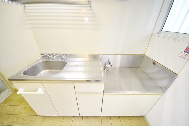 キッチン　タウンハウジング府中店まで