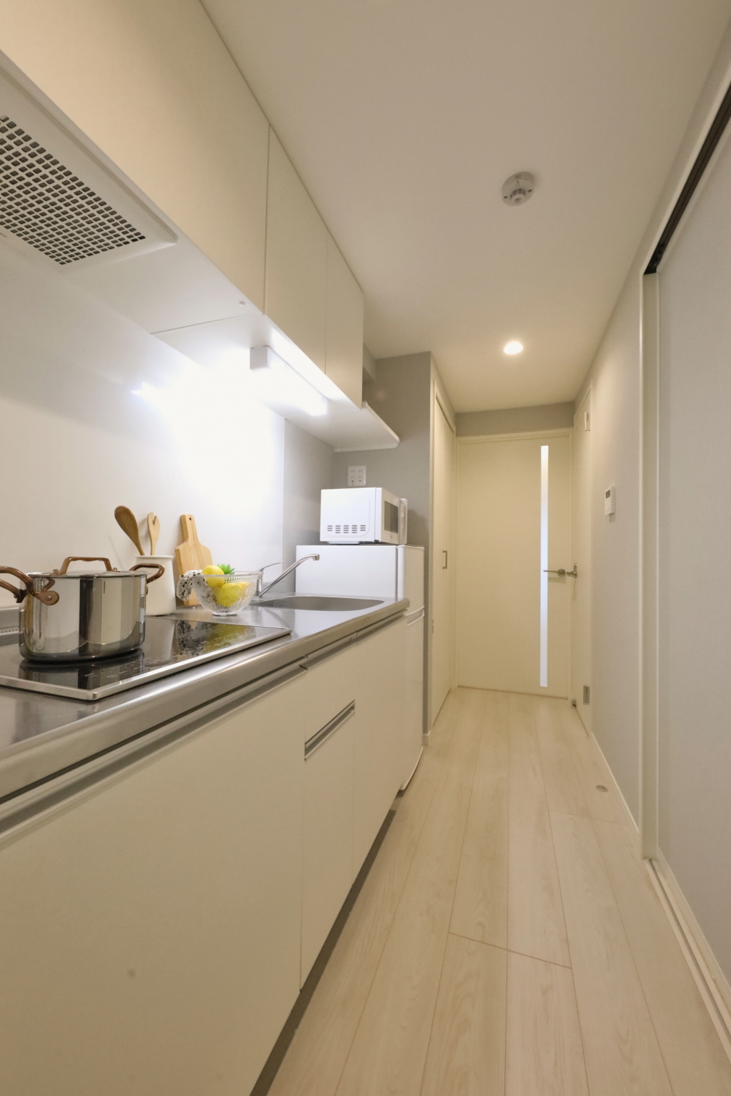 玄関　玄関→居室