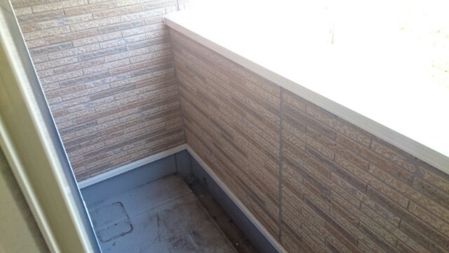 バルコニー　外からの目が気にならないバルコニーで洗濯物が干せます