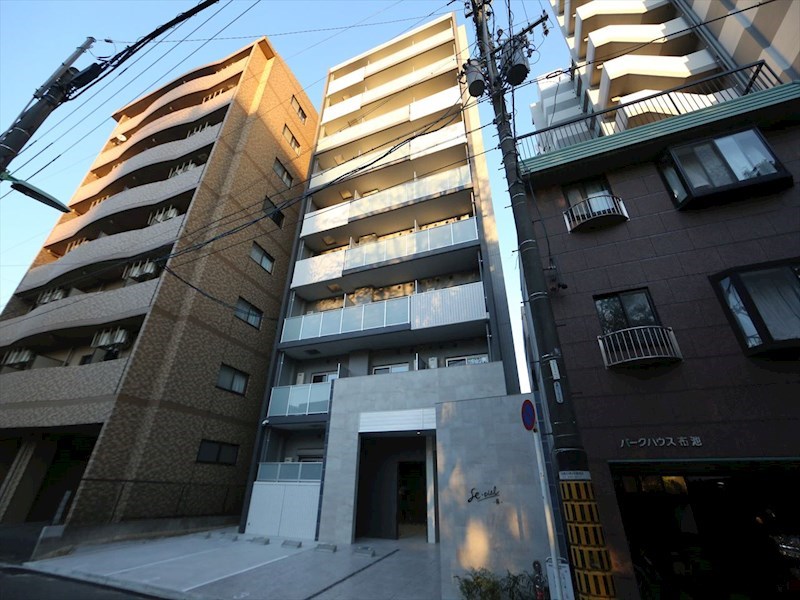 建物外観　外観　オートロック　宅配ＢＯＸ　防犯カメラ