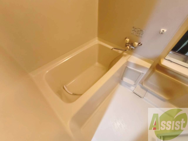 バス・シャワールーム　疲れを癒すには湯船でゆっくりするのが良いですよ。