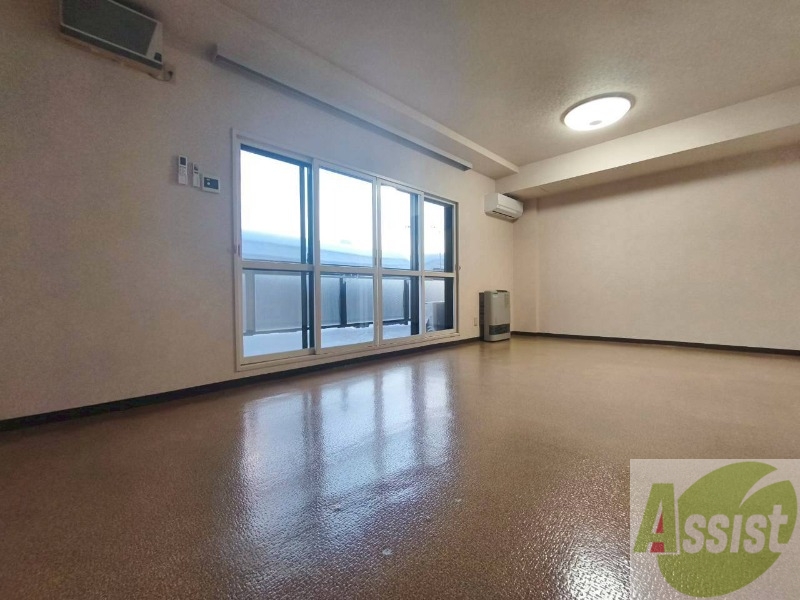 居室・リビング　明るいお部屋は気持ちよく過ごせそうですね。