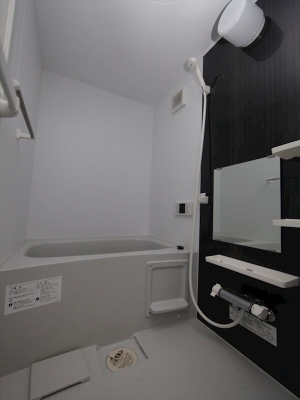 バス・シャワールーム　追い焚き・オートバス機能付お風呂