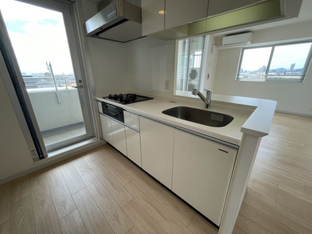 キッチン　リビング