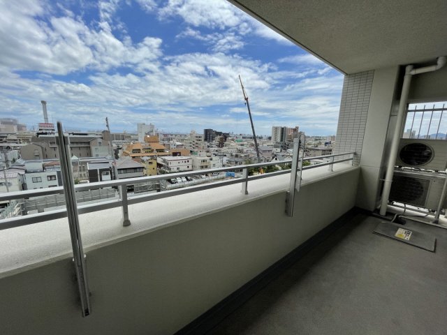 バルコニー　収納